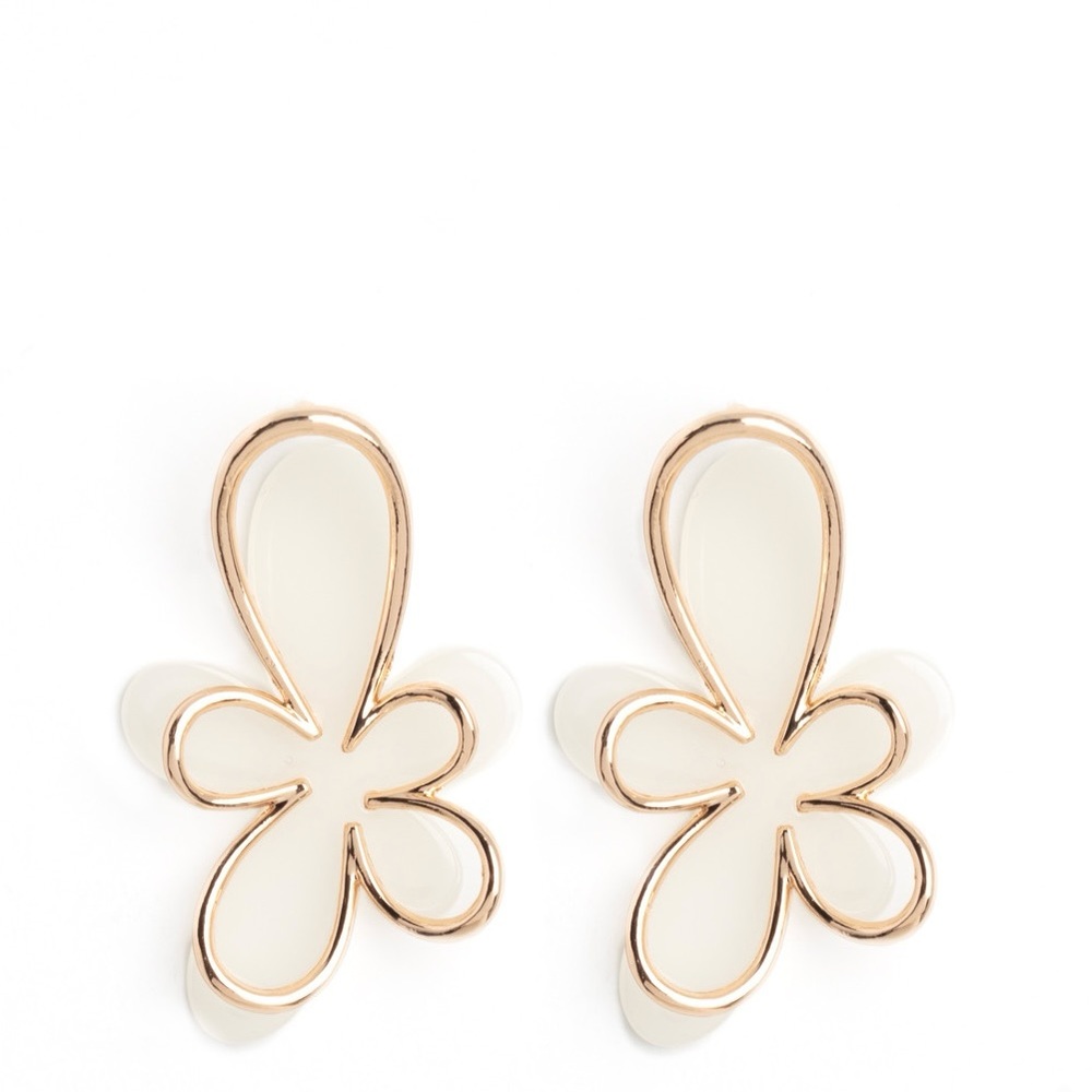 Acrylic floral shape gold post back earring!